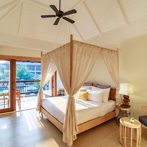Zimmer mit Kingsize-Bett